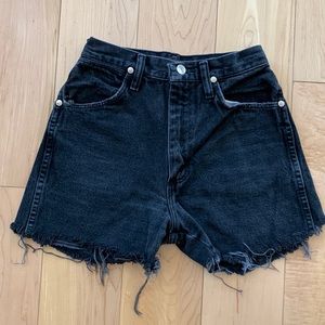 Vintage Wrangler jean shorts 24